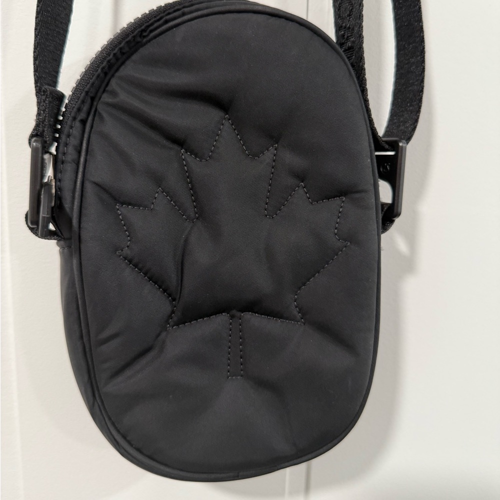 Lululemon Athletica Team Canada 22 Future Legacy Crossbody Bag